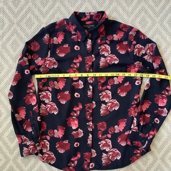 Banana Republic Classic Fit Floral Long Sleeve Shirt Size Small - Picture 7 of 11